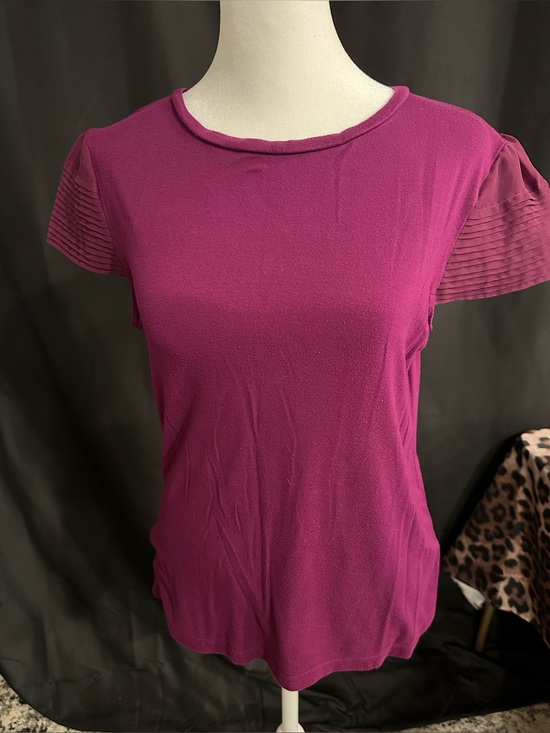 Anne Klein Tops - Anne Klein Short Sleeve Crewneck Top in Fuchsia